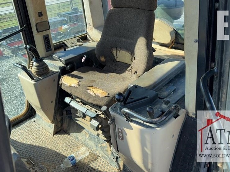 2000-caterpillar-953c-image-31