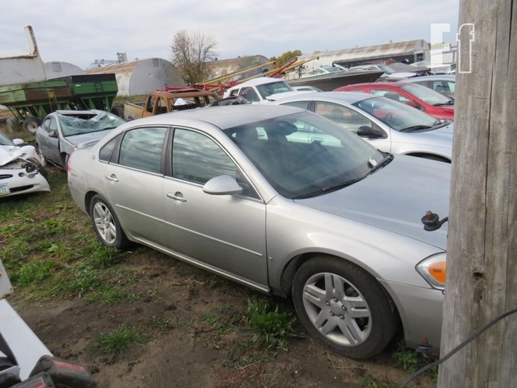 2007-chevrolet-impala-ltz-image-3