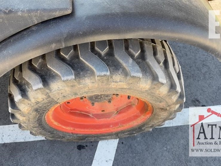 bobcat-toolcat-5600-image-12