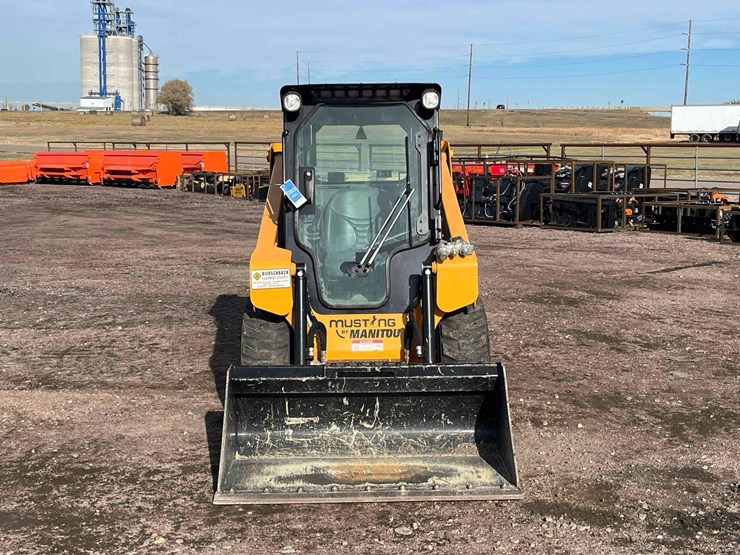 2019-mustang-1350r-image-5