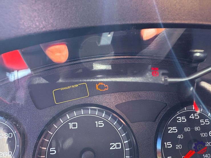 2017-international-prostar-image-75