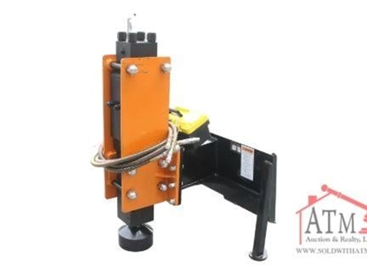 new-wolverine-post-driver---skidsteer-attachment-image-1