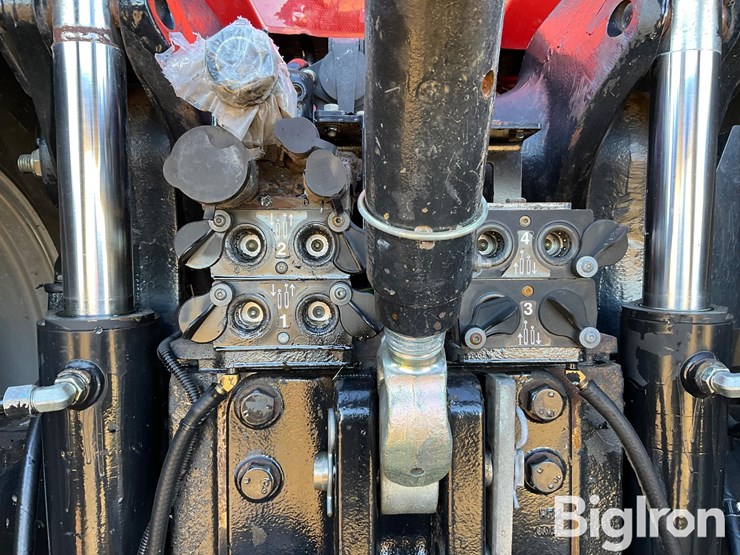 2006-case-ih-mx275-image-11