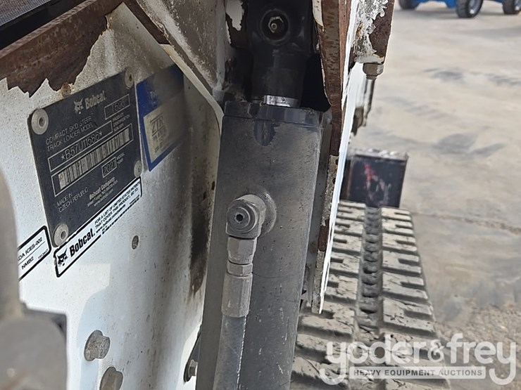 2021-bobcat-t595-image-38