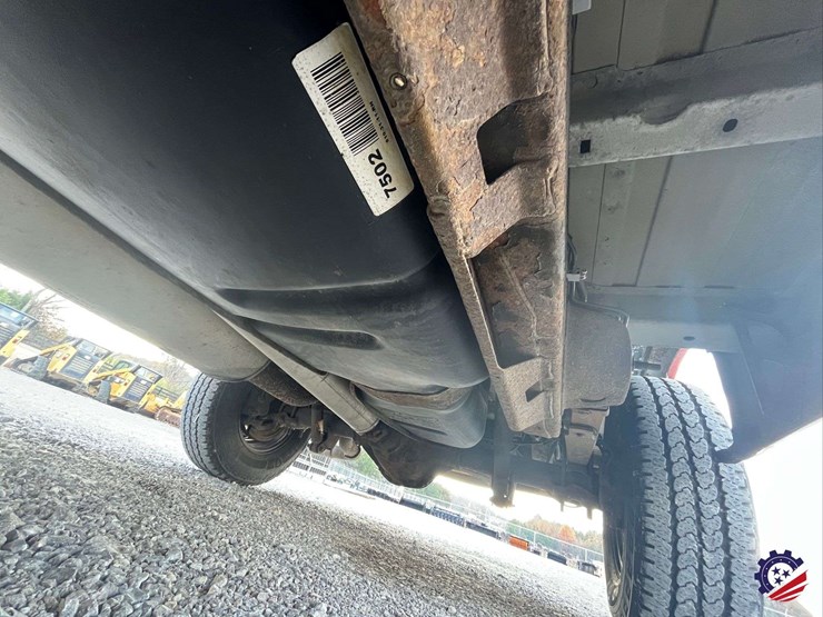 2012-chevrolet-express-van-image-21