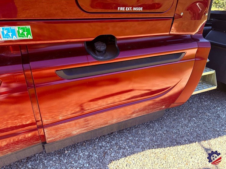 2017-international-prostar-image-21