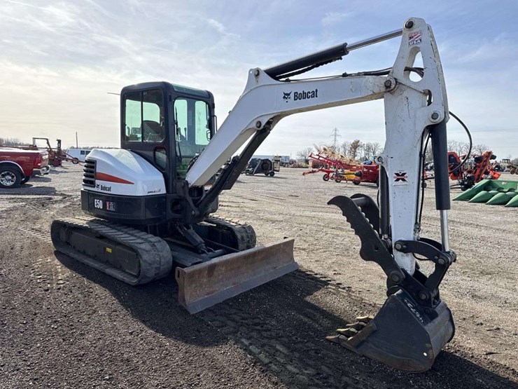 2012-bobcat-e50-image-6