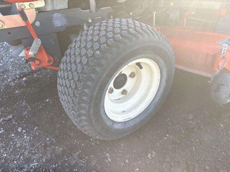 kubota-gr2010-image-12