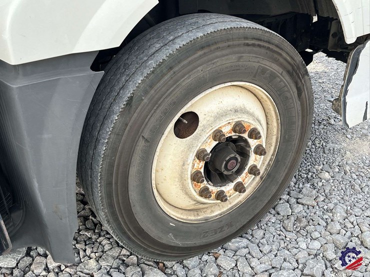 2016-volvo-d11-s/a-truck-tractor-image-10