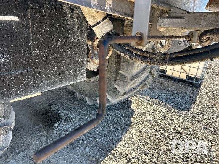 2012-terra-gator-8400b-dry-floater-(ls0482)-image-32