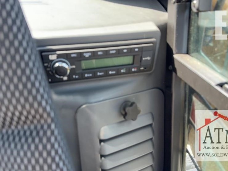 2023-caterpillar-289d3-image-13