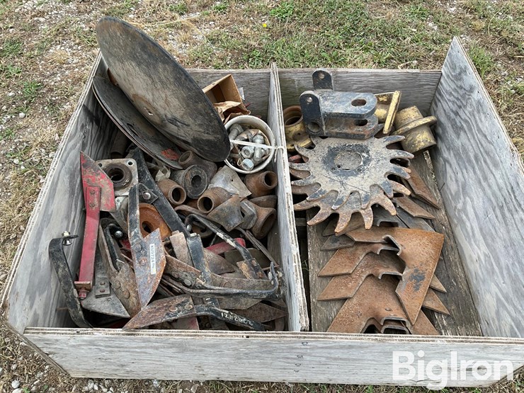 pallet-of-disk-parts-image-8