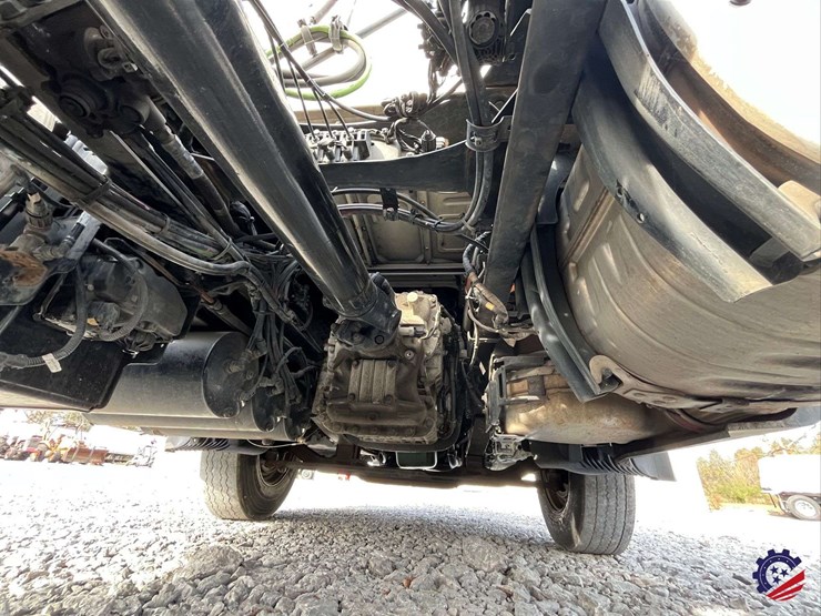 2016-volvo-d11-s/a-truck-tractor-image-34