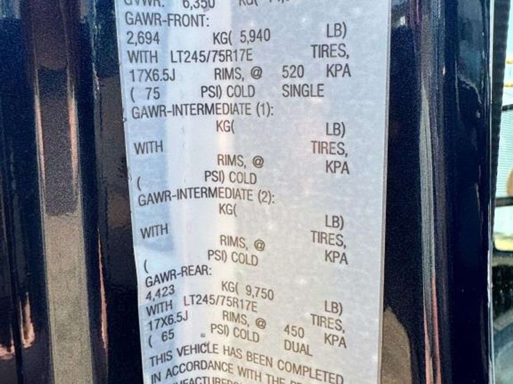 2015-ford-f350-xlt-image-21