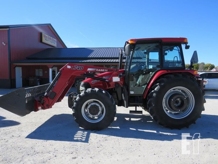 case-ih-farmall-105u-image-6