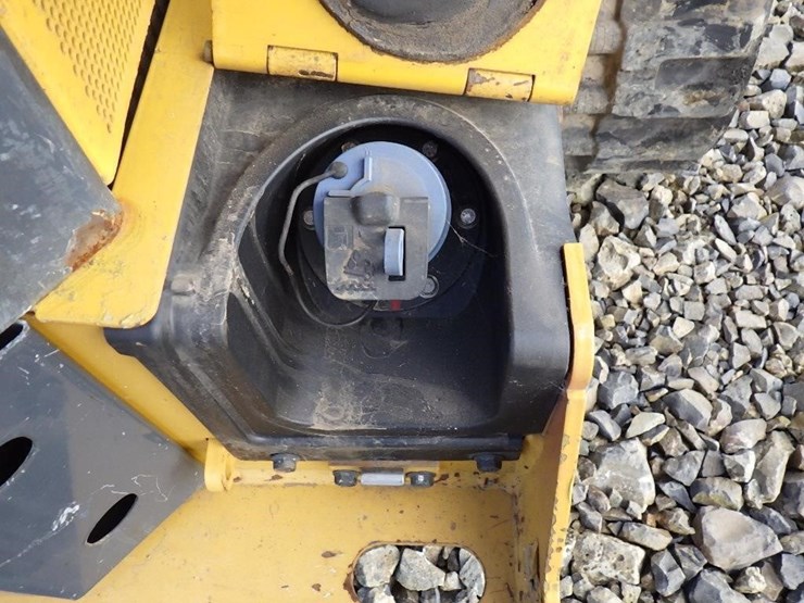 2018-deere-333g-image-13