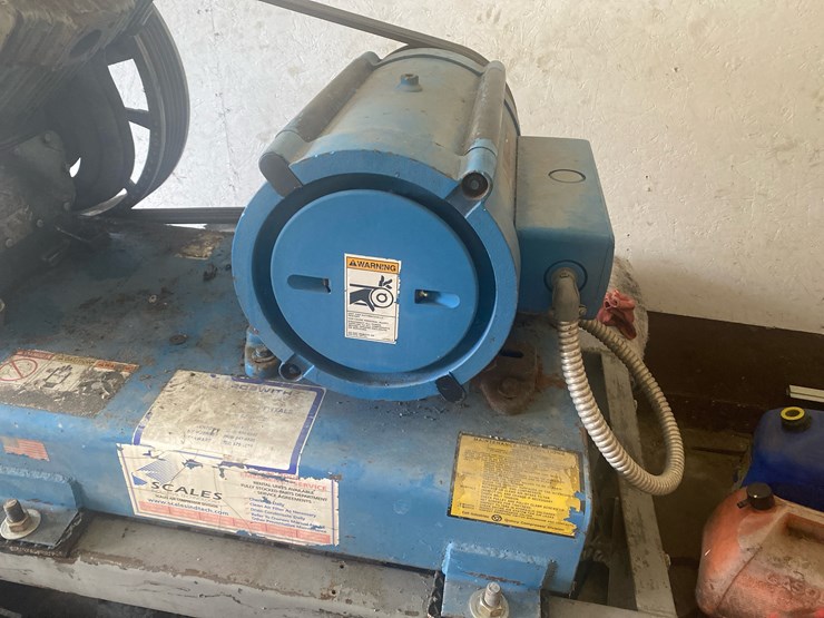 #51-•-quincy-reciprocating-air-compressor-image-4