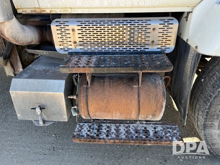 2010-ihc-workstar-petroleum-truck-(jn3389,-unit-487)-image-25