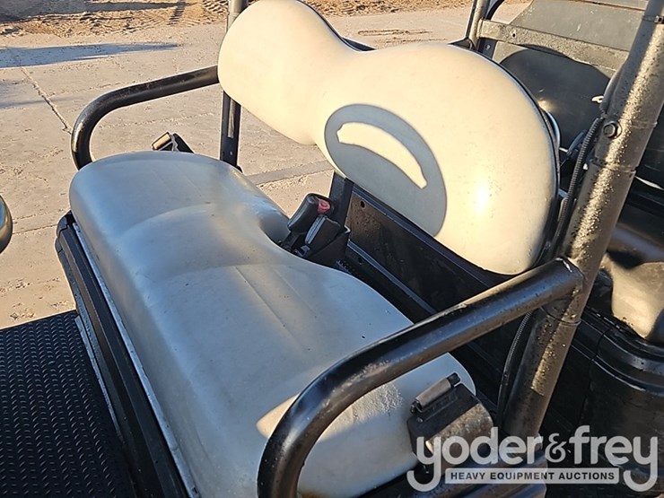 2019-club-car-carryall-1700-image-41