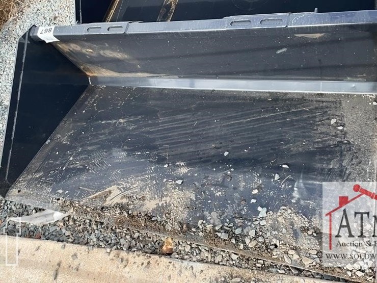 new-wolverine-66"-track-duty-bucket-image-1