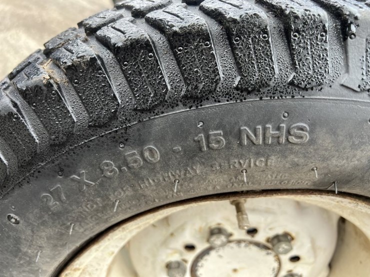 2001-new-holland-tc40d-image-8