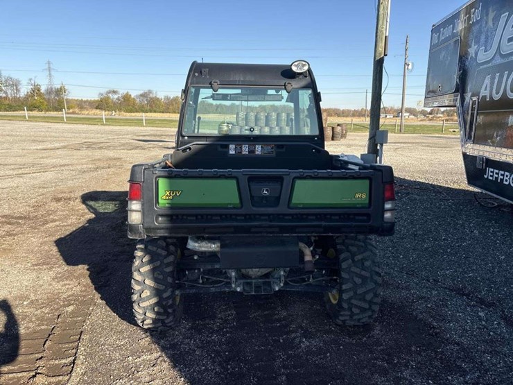 john-deere-gator-image-3