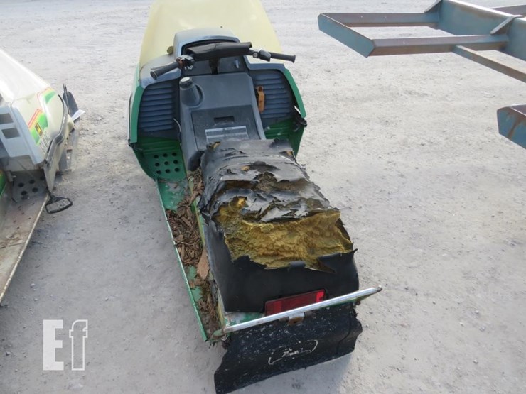 john-deere-340-image-4