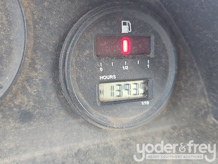 2019-club-car-carryall-1700-image-217