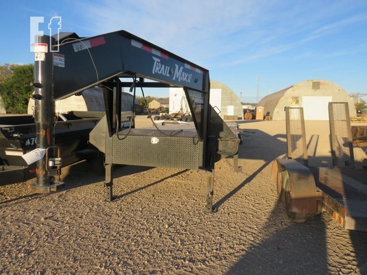 2023-trail-maxx-40-ft-image-2