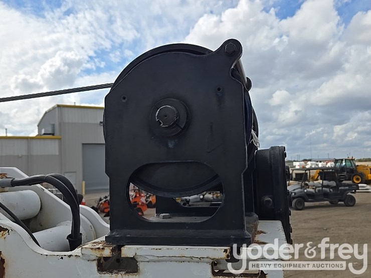 2014-dodge-service-truck-image-11