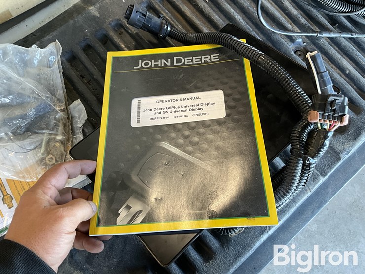 john-deere-g5plus-universal-monitor-image-14