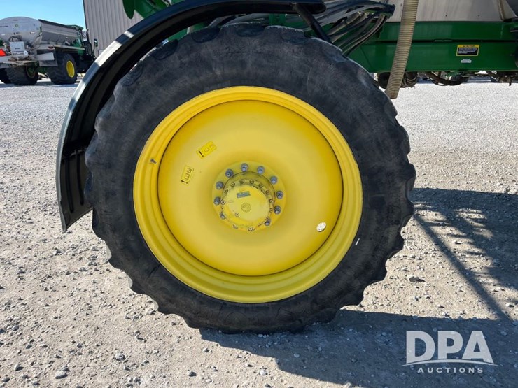 2019-john-deere-r4038-image-36