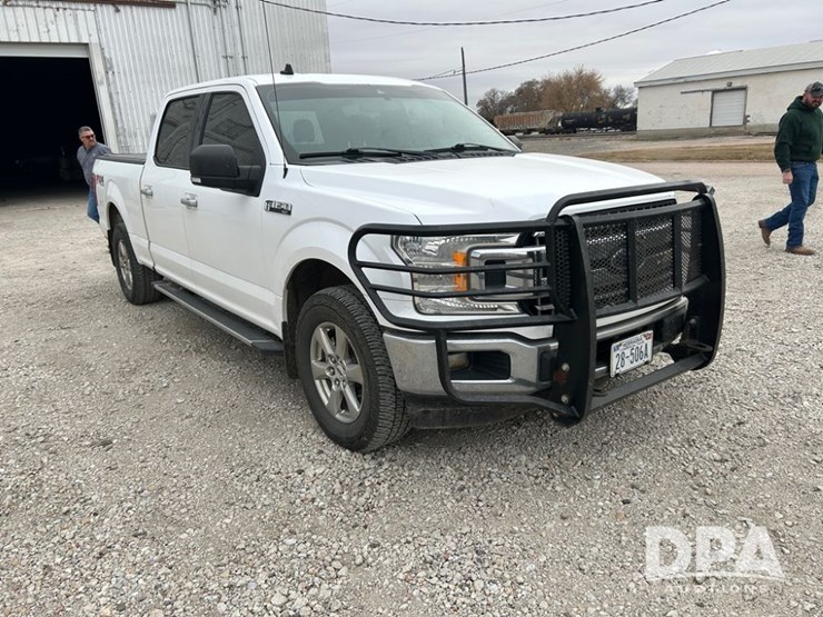2019-ford-f150-xlt-image-35