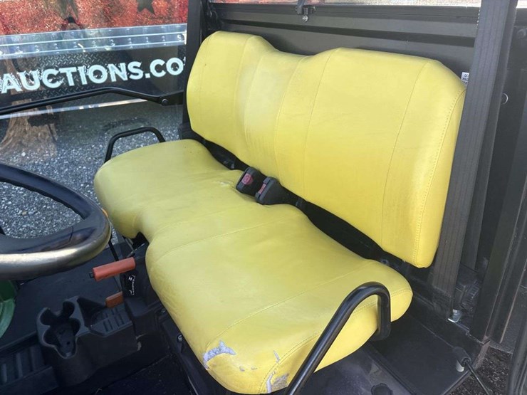 john-deere-gator-image-12