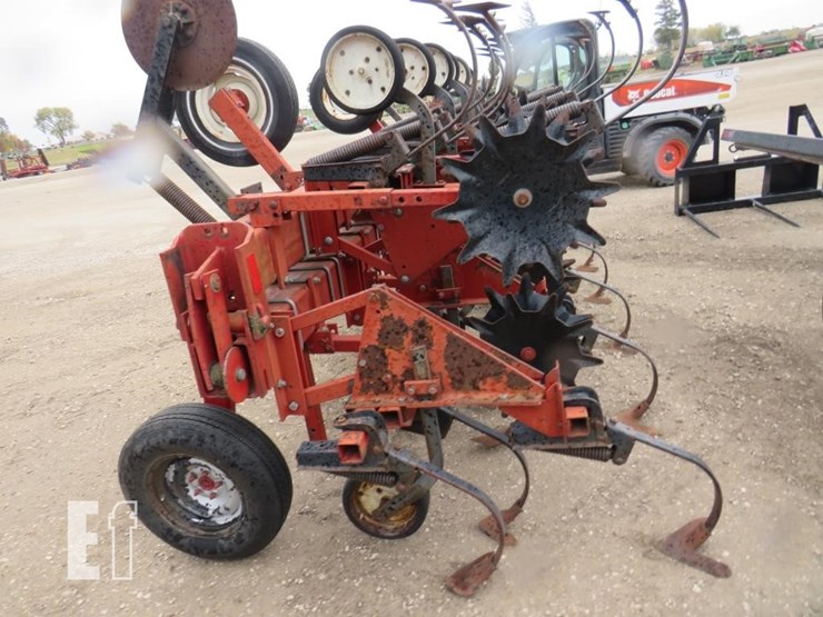 international-183-image-7