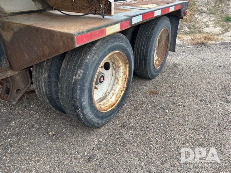 2013-neville-tender-trailer-image-21