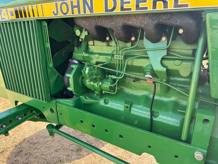 john-deere-2640-image-7