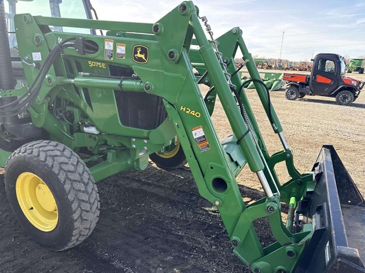 john-deere-5075e-image-21