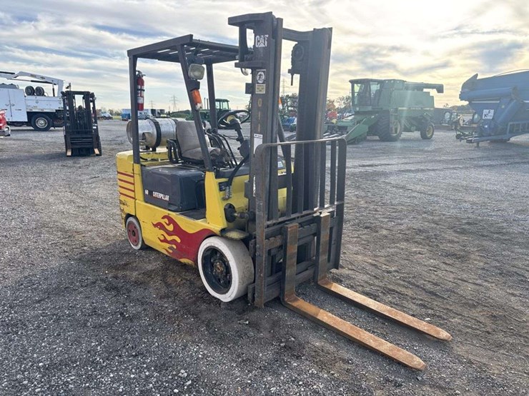 caterpillar-60-image-5