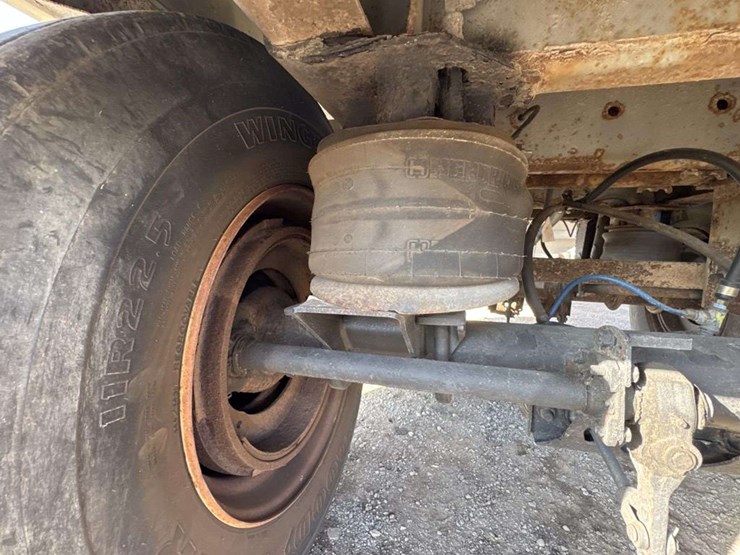 1995-wilson-hopper-bottom-image-15