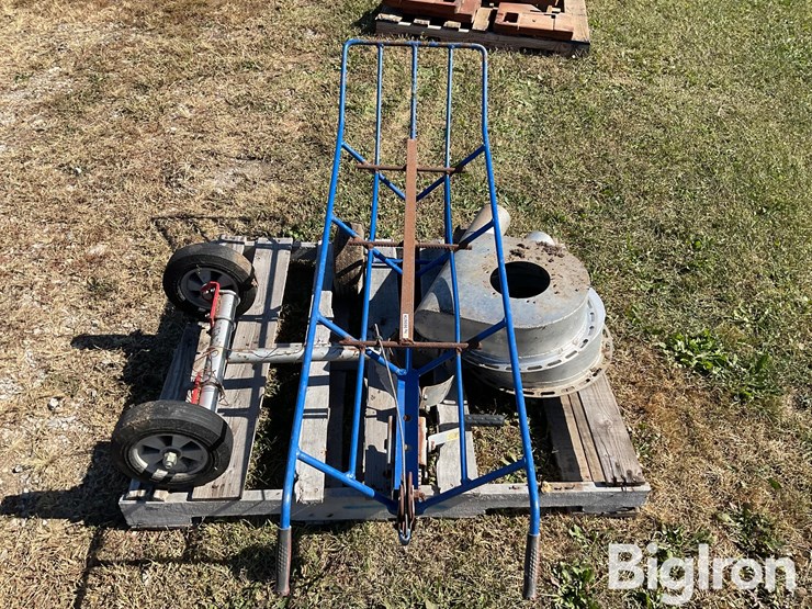 pallet-of-misc-dolly-equipment-image-4
