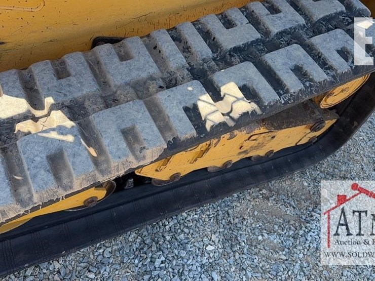 caterpillar-249d-image-10