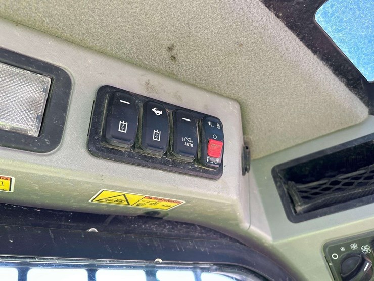 2021-caterpillar-289d3-compact-track-loader-skid-steer-image-15