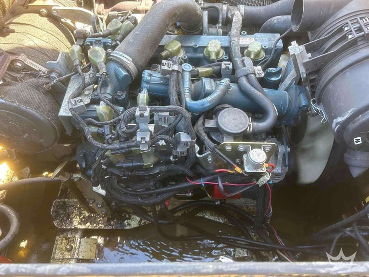 2019-berky-weedo-amphi-king-6450-amphibious-workboat-image-14