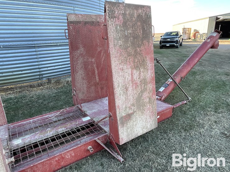 feterl-grain-driveover-deck-image-19