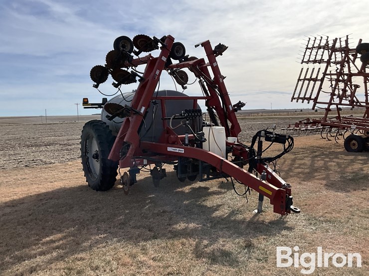 case-ih-2800-image-3