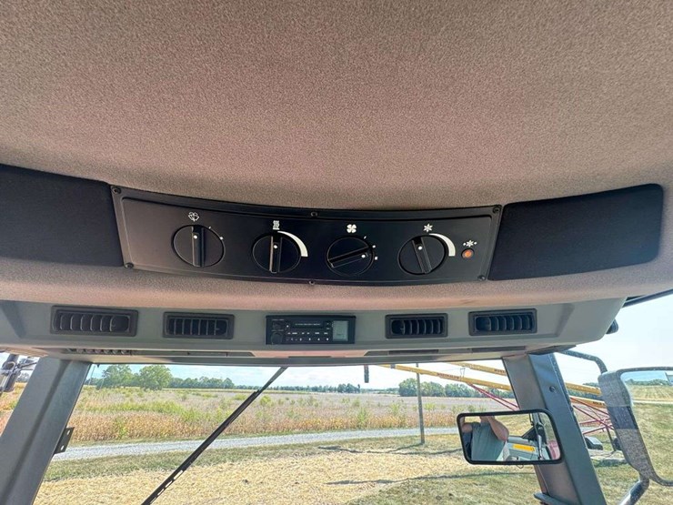 1995-case-ih-7220-image-25