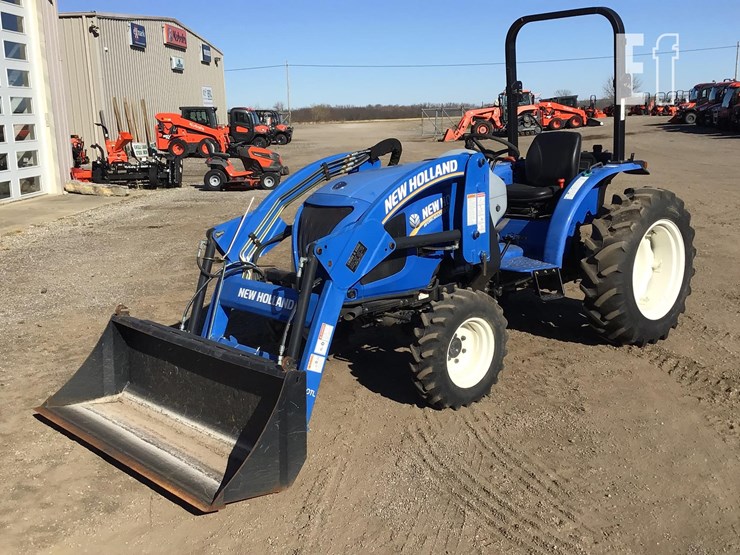 2017-new-holland-workmaster-40-image-4