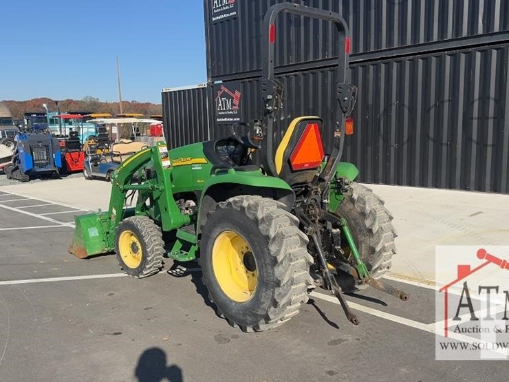 2004-john-deere-3120-image-7