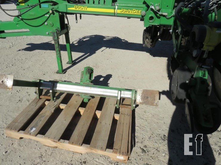 2012-john-deere-1770nt-image-27
